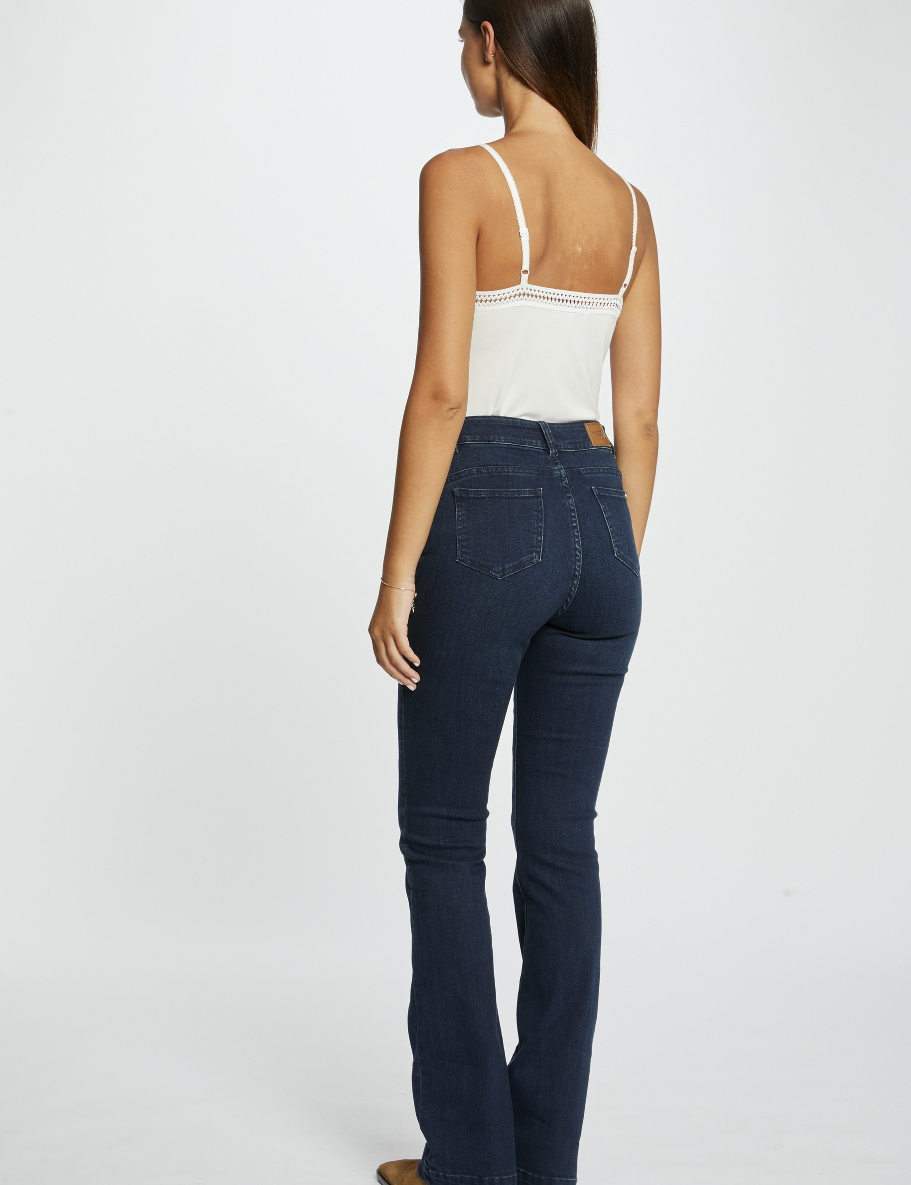 debardeur bretelles fines bande dentelle ivoire femme Débardeur bretelles fines bande dentelle ivoire femme
