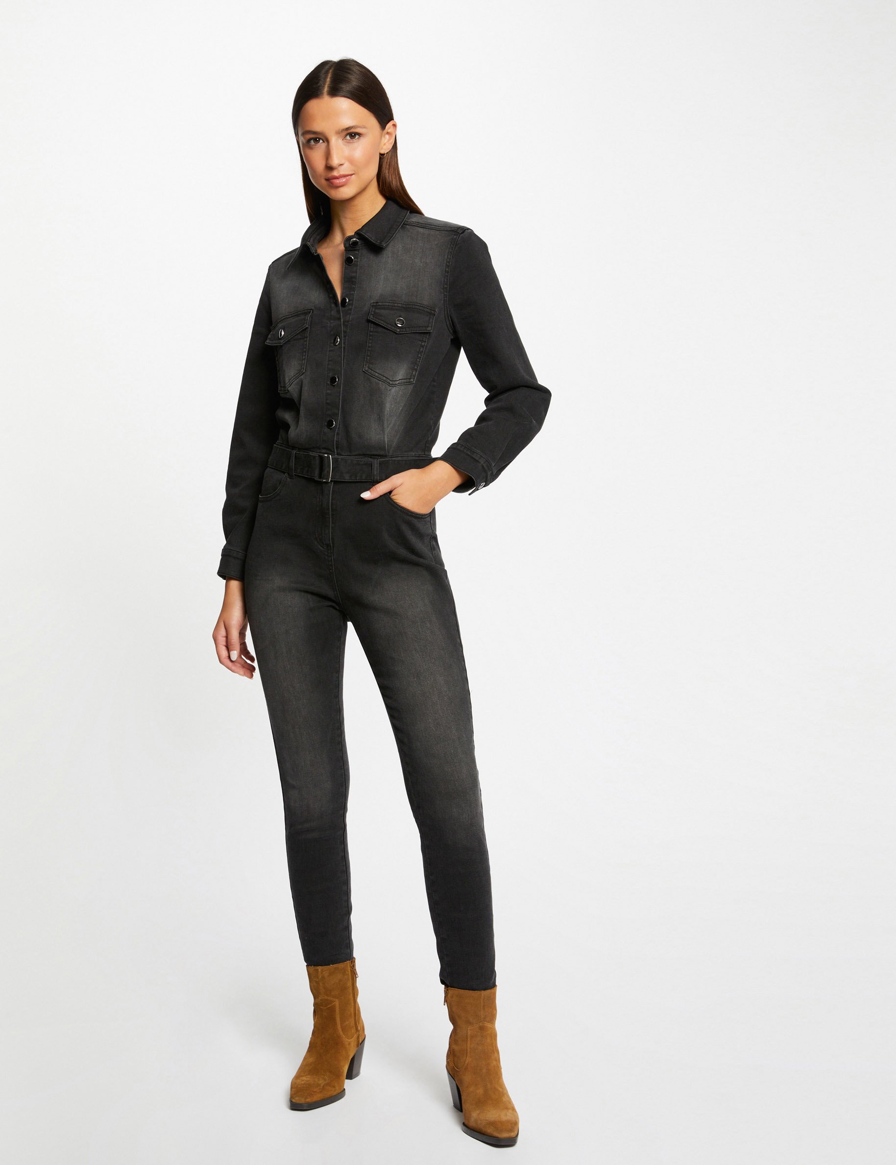 Combinaison ajustée ceinturée en jean gris anthracite femme