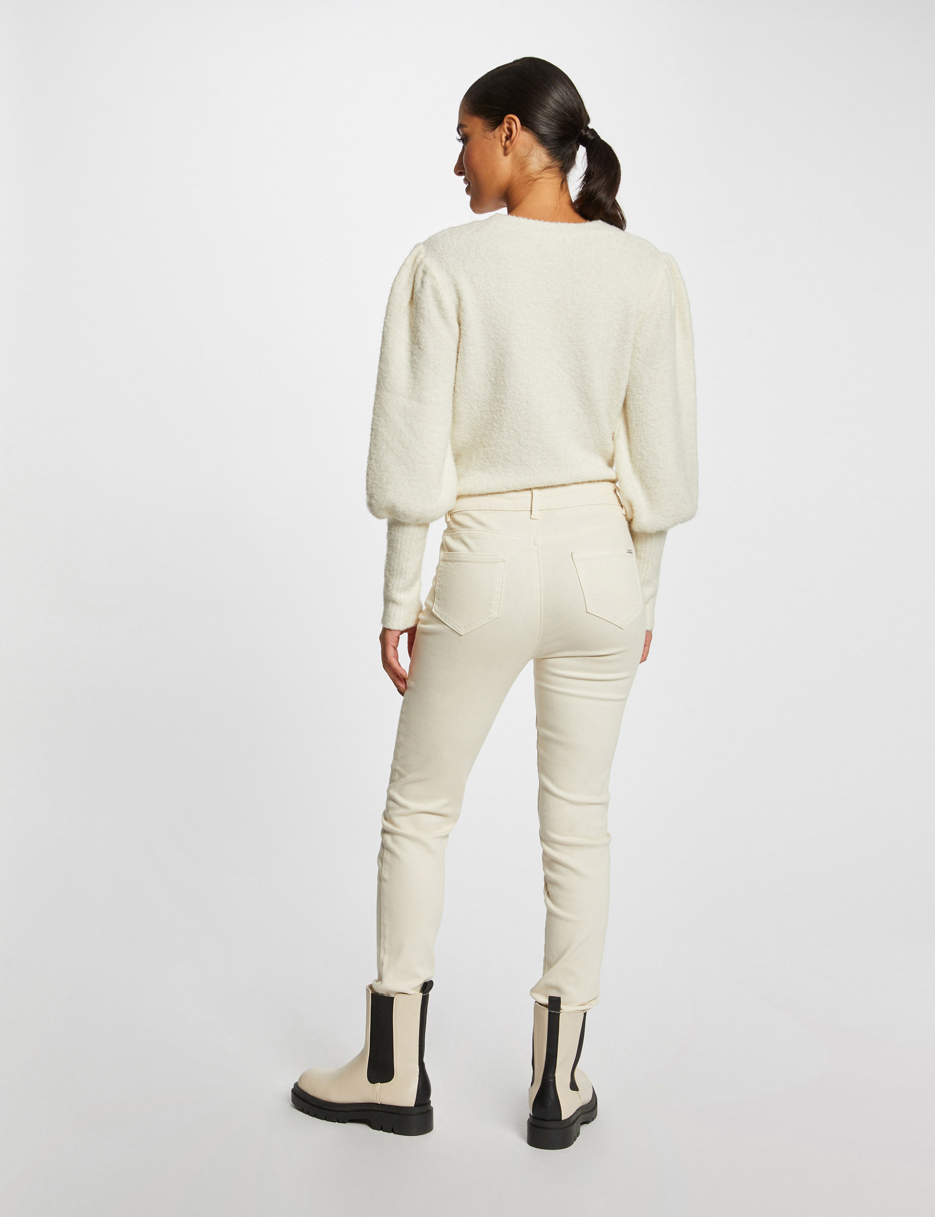 Pull manches longues avec col rond ivoire femme Pull manches longues avec col rond ivoire femme