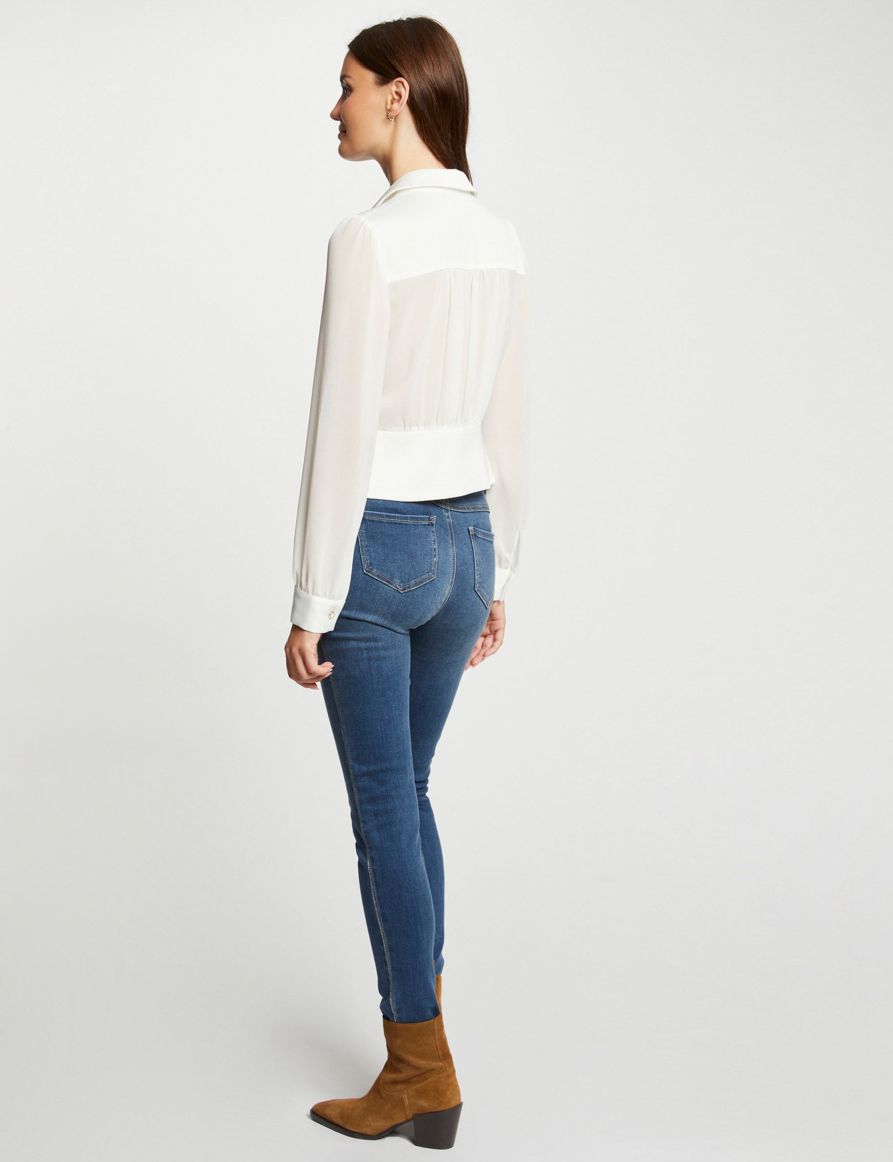 Chemise satin&eacute;e cintr&eacute;e ivoire femme