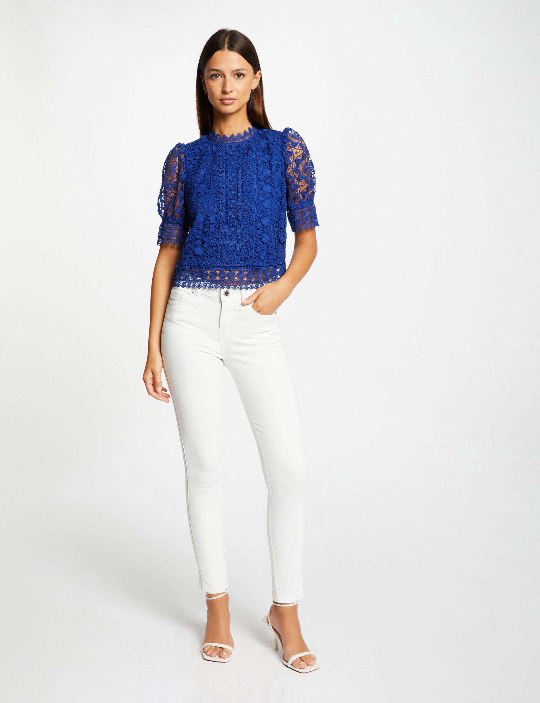 blouse manches courtes en dentelle bleu electrique femme Blouse manches courtes en dentelle bleu electrique femme