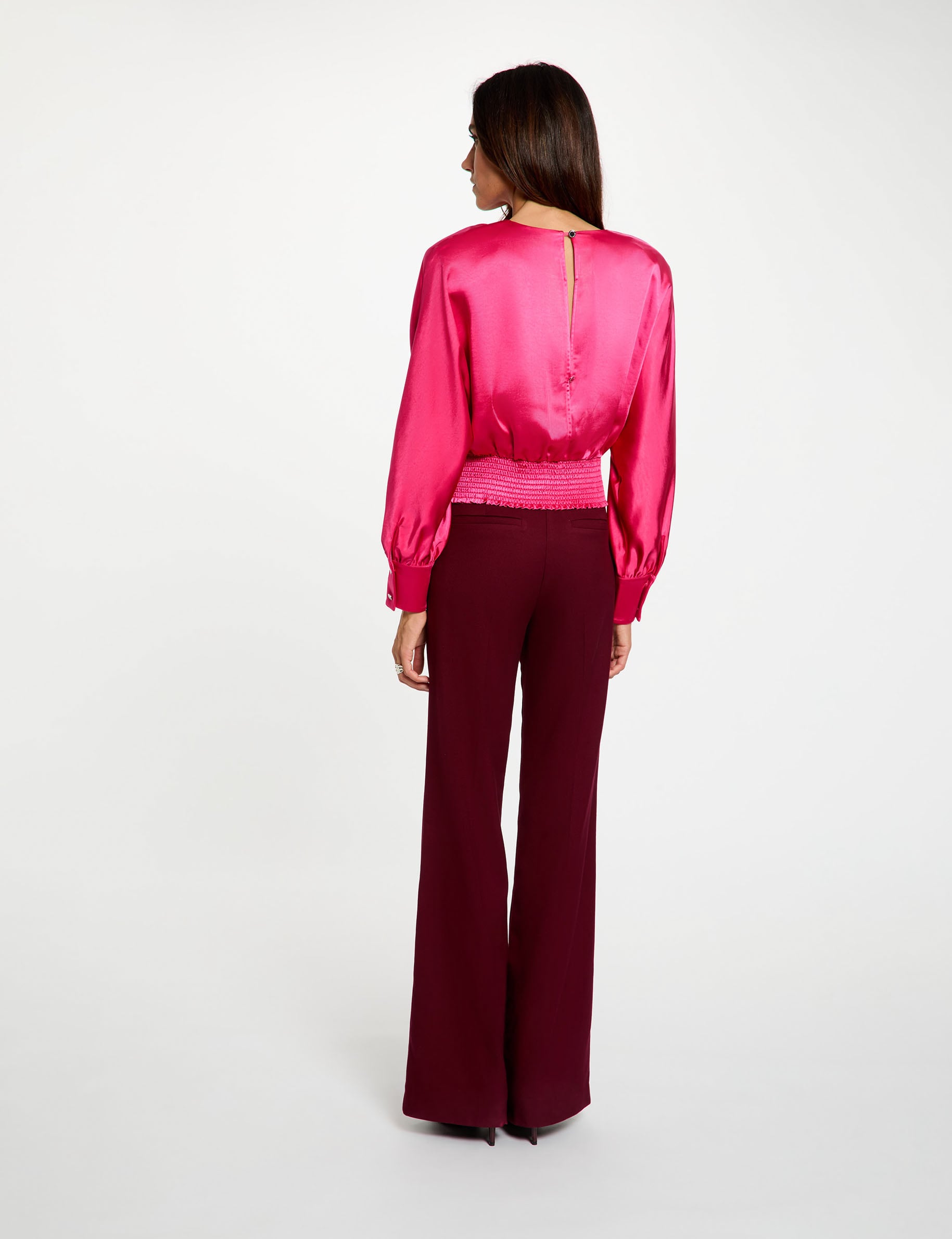 Blouse satin&eacute;e manches longues rose vif femme