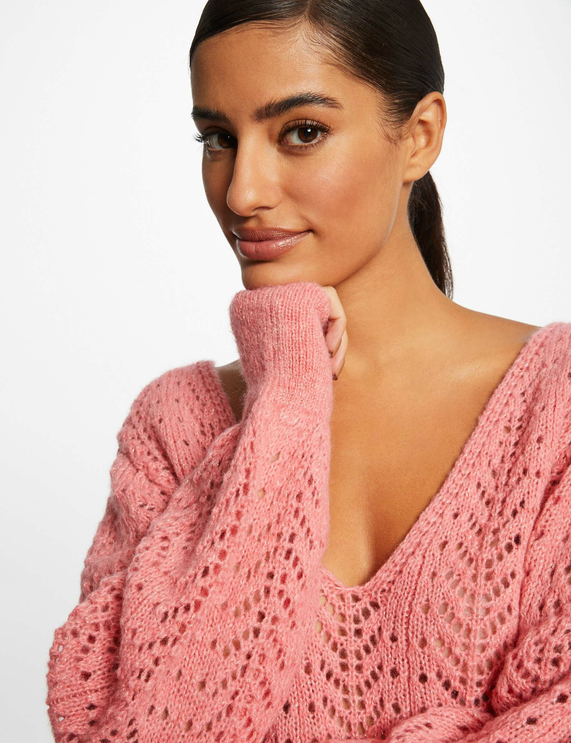 Pull manches longues à détails ajourés rose femme Pull manches longues à détails ajourés rose femme