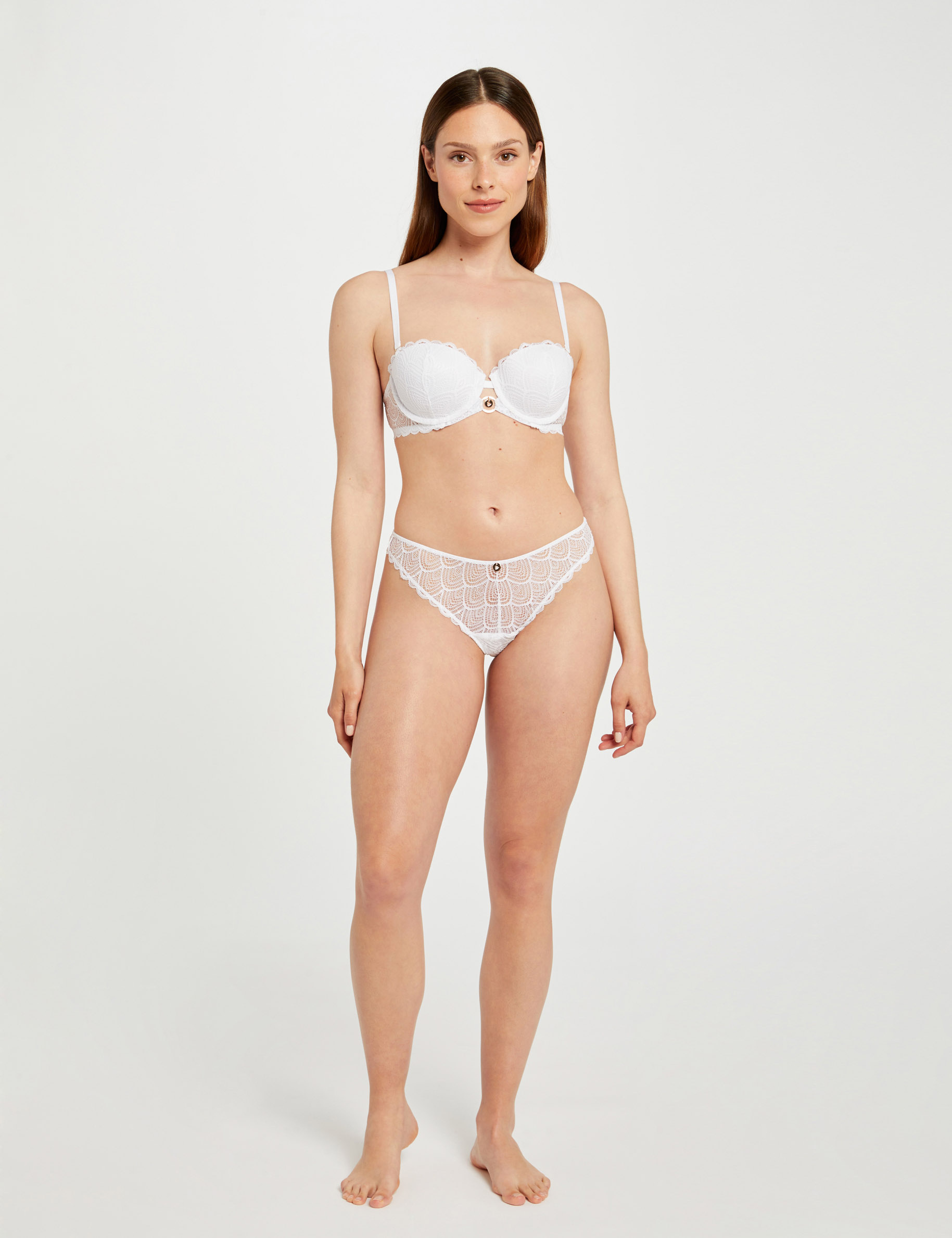 Tanga en dentelle blanc femme