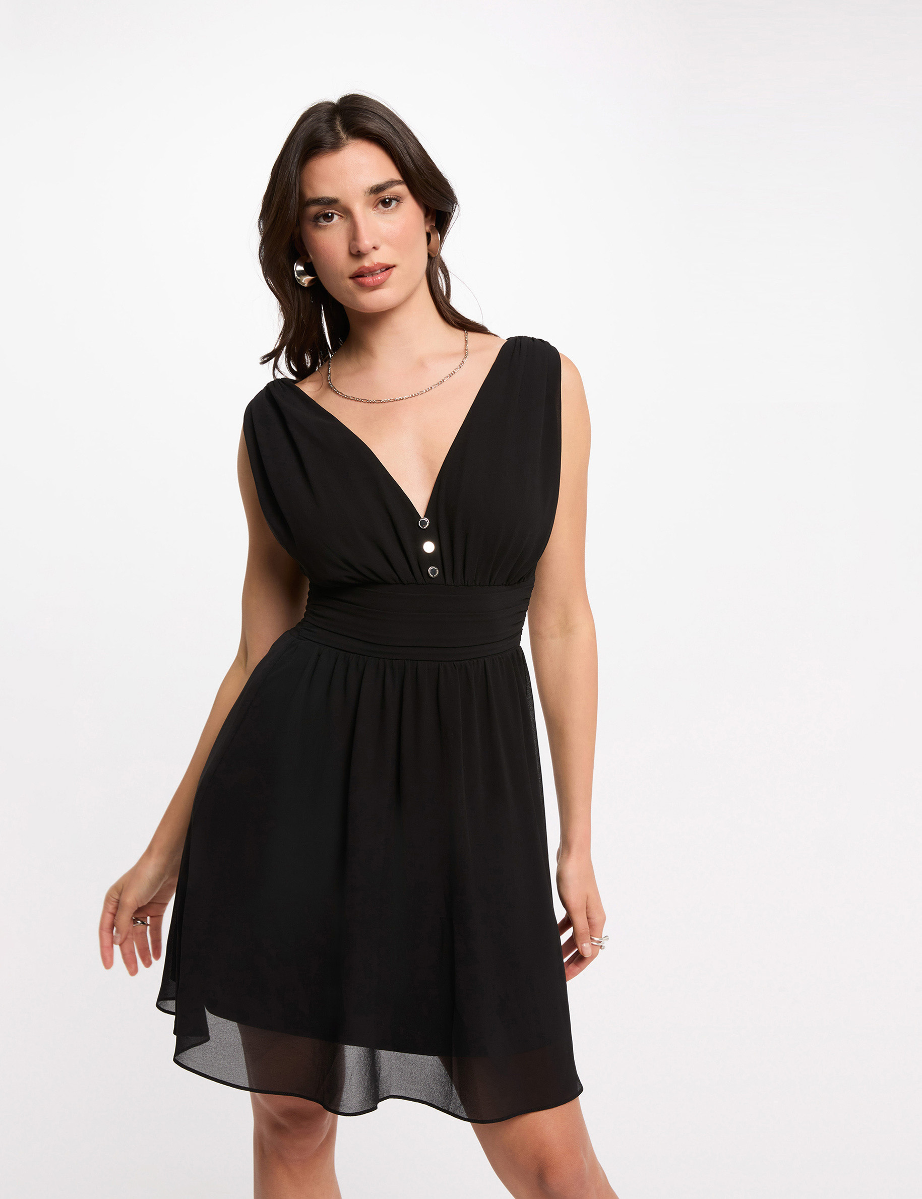 Robe courte &eacute;vas&eacute;e fluide noir femme