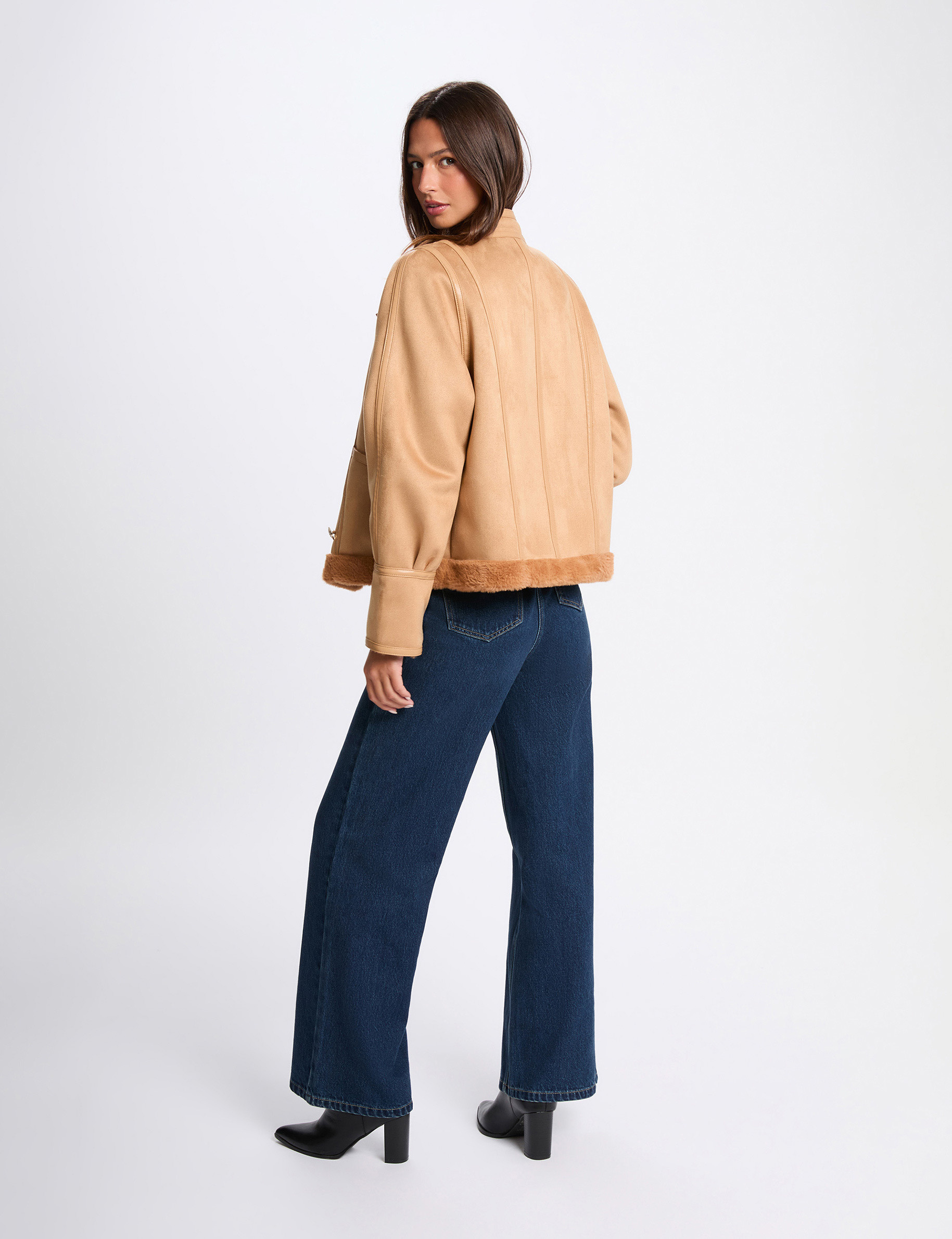 Veste courte peau lain&eacute;e marron cognac femme
