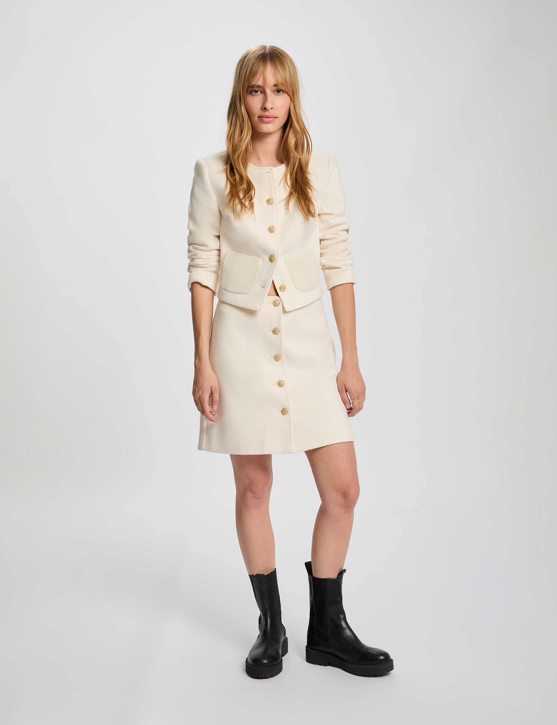 Veste courte &agrave; boutons ivoire femme