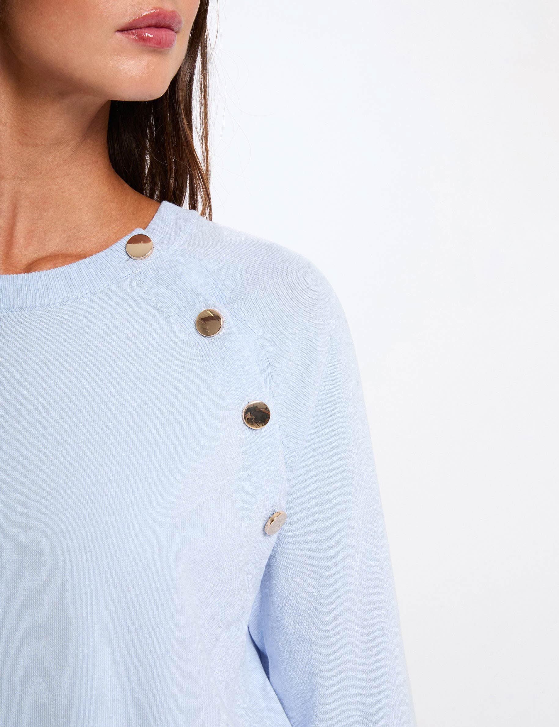 Pull fin ajust&eacute; bleu ciel femme
